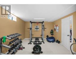 770 CLEARVIEW CRESCENT - 35