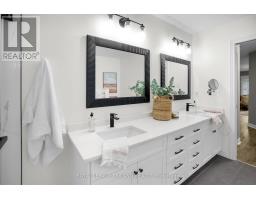 770 CLEARVIEW CRESCENT - 8