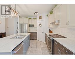 44 VIOLET COURT - 14