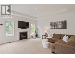 44 VIOLET COURT - 18