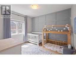 44 VIOLET COURT - 25