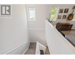 44 VIOLET COURT - 31