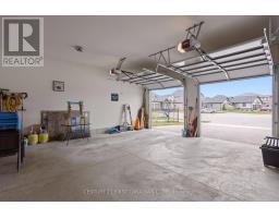 44 VIOLET COURT - 34