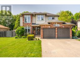6 FIELDSTONE CRESCENT - 1