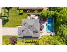 6 FIELDSTONE CRESCENT - 2