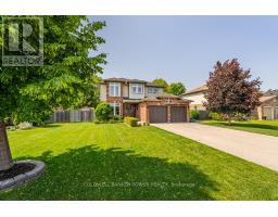 6 FIELDSTONE CRESCENT - 3