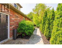 6 FIELDSTONE CRESCENT - 45