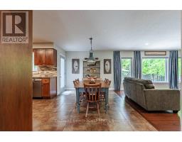 6 FIELDSTONE CRESCENT - 8