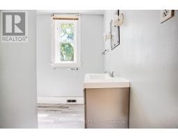 225 ROSS STREET - 17