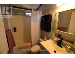 46 - 22790 AMIENS ROAD - 17