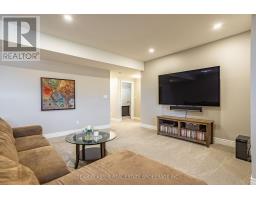 176 BOARDWALK WAY - 26
