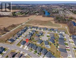 176 BOARDWALK WAY - 41