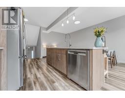 22 - 819 KLEINBURG DRIVE - 16