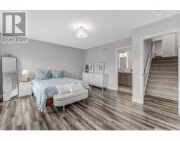 22 - 819 KLEINBURG DRIVE - 20