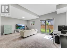 22 - 819 KLEINBURG DRIVE - 31