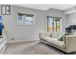 22 - 819 KLEINBURG DRIVE - 35