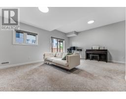 22 - 819 KLEINBURG DRIVE - 36