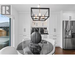 28 WEIR CRESCENT - 15