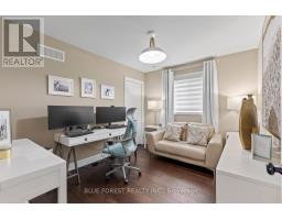 28 WEIR CRESCENT - 24