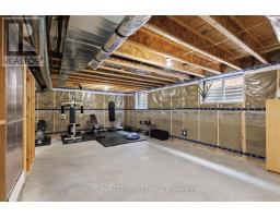 11 AUBURN DRIVE - 26