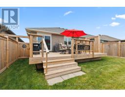 11 AUBURN DRIVE - 33