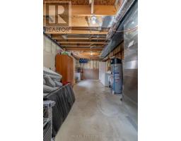 631 MAIN STREET - 33