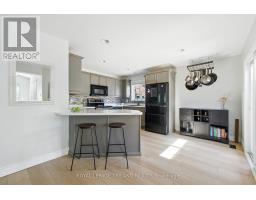 1812 BAYSWATER CRESCENT - 11