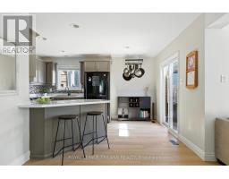 1812 BAYSWATER CRESCENT - 13