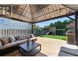 1812 BAYSWATER CRESCENT - 15