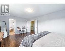 1812 BAYSWATER CRESCENT - 20