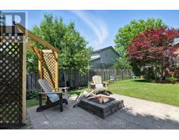 1812 BAYSWATER CRESCENT - 33