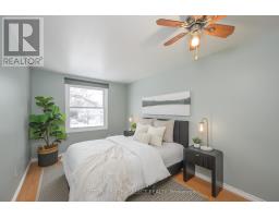 64 EDMUNDS CRESCENT - 22
