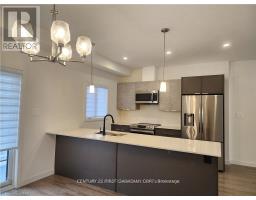 44 - 1781 HENRICA AVENUE - 4
