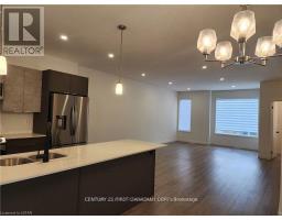44 - 1781 HENRICA AVENUE - 5