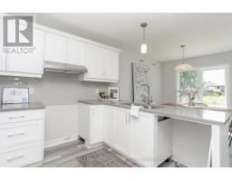 136 MANOR ROAD - 16