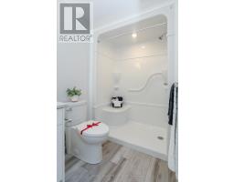 136 MANOR ROAD - 23