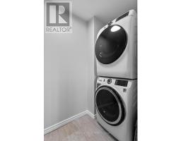 909 - 135 BASELINE ROAD W - 30