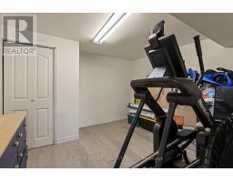 20 LOCHERN ROAD - 36