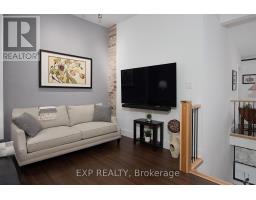 4 - 130 WINDSOR CRESCENT - 29