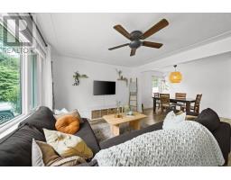 222 STERLING STREET - 7