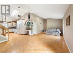 370 JONATHAN STREET - 11