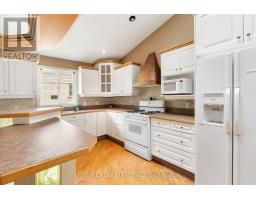 370 JONATHAN STREET - 16