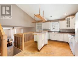 370 JONATHAN STREET - 27