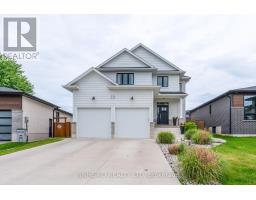 15 KEMP CRESCENT - 1