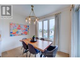 15 KEMP CRESCENT - 11