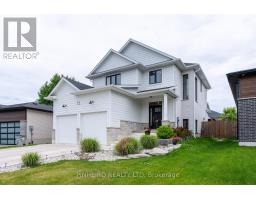 15 KEMP CRESCENT - 2