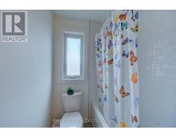 15 KEMP CRESCENT - 21