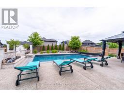 15 KEMP CRESCENT - 29