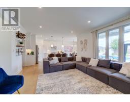 15 KEMP CRESCENT - 5