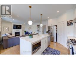 15 KEMP CRESCENT - 9